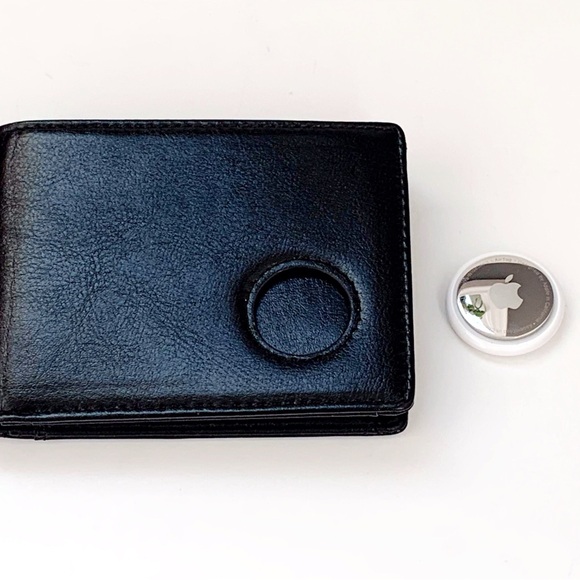 mobi.D (mobile digital) Smart AirTag Classic Leather Wallet - Picture 6 of 12